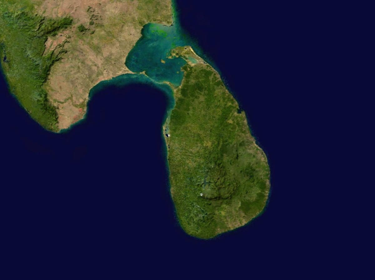 on-line mapa de satélite do Sri Lanka